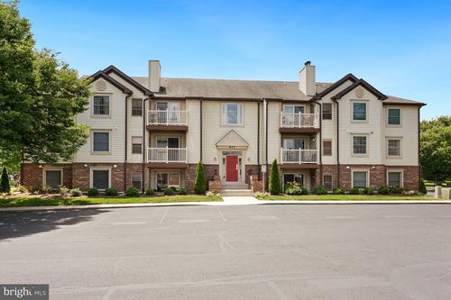 e-811 Stratford Way, FREDERICK, MD, 21701-9191 | Card Image
