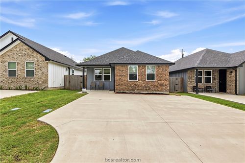 1407 Conner St, Bryan, TX, 77808-5518 | Card Image