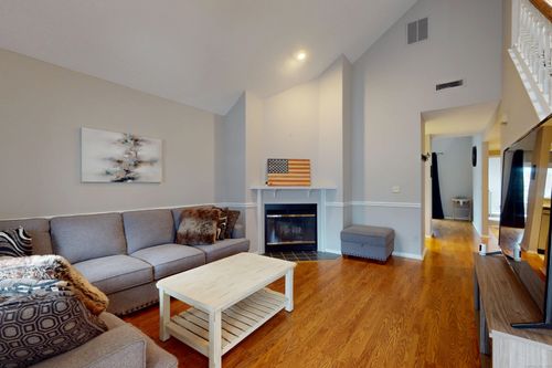 unit-3-14b-20 Raymond Pl, Danbury, CT, 06810-5557 | Card Image