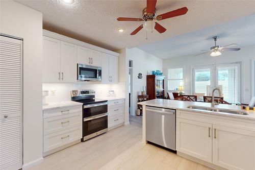 12b-4853 N Newport Island Dr, Vero Beach, FL, 32967-7232 | Card Image