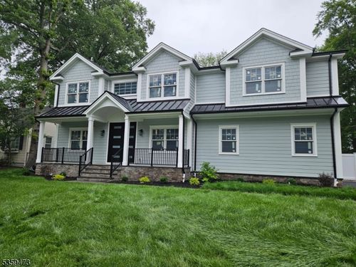 32 North Ave, Fanwood, NJ, 07023-1207 | Card Image
