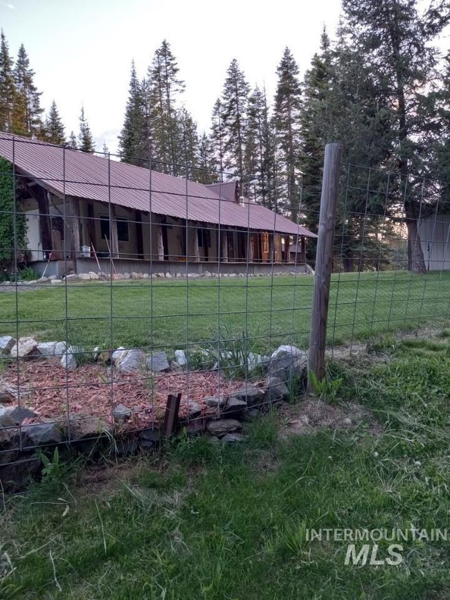 22848 Highway 11, House other with 3 bedrooms, 2 bathrooms and 4 parking in Weippe ID | Image 23