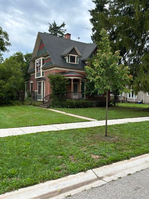 115 Mills St, Croswell, MI, 48422-1126 | Card Image