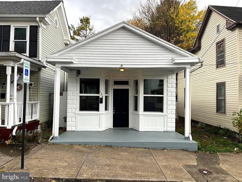 134 Pennsylvania Ave, MARTINSBURG, WV, 25404-4541 | Card Image