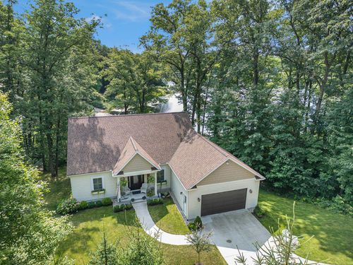 5091 E High Tower Lake Rd, Hesperia, MI, 49421-8519 | Card Image