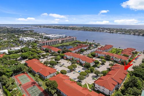 b1-106 Half Moon Cir, Hypoluxo, FL, 33462-6504 | Card Image