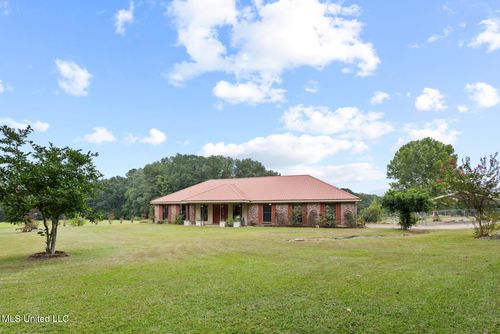 1490 Stubbs Rd, Terry, MS, 39170-8027 | Card Image