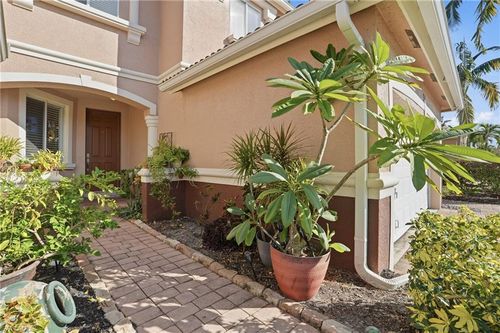 17537 Cherry Ridge Ln, FORT MYERS, FL, 33967-5138 | Card Image