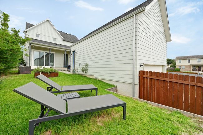 Back of property | Image 25