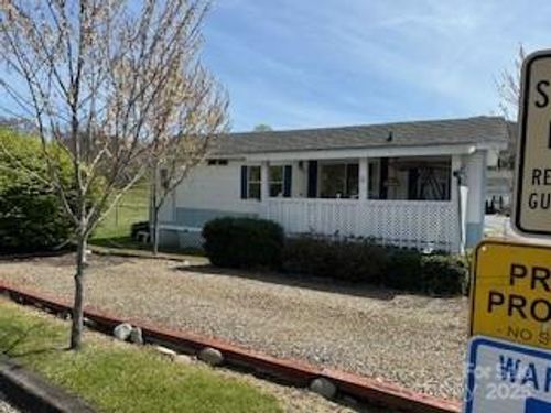 25 Summer Place Dr, Waynesville, NC, 28785-9853 | Card Image