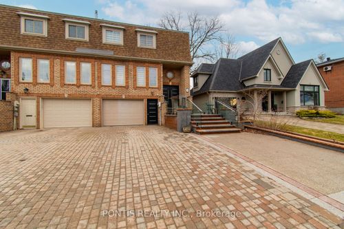 38 Kempenfelt Dr, Barrie, ON, L4M1B9 | Card Image