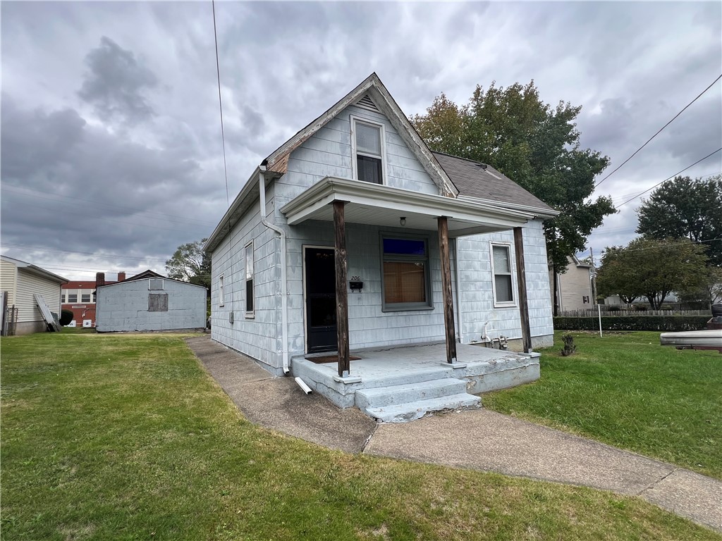 Frank St, Homestead, PA 15120