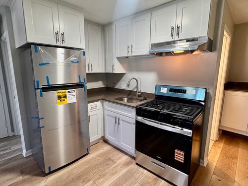 c-68 Readville St, Boston, MA, 02136-2011 | Card Image