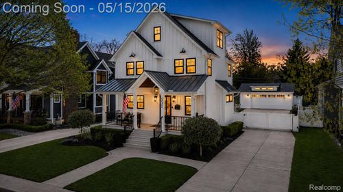 332 Highland Ave, Rochester, MI, 48307-1513 | Card Image