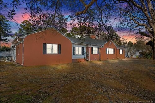 307 E Roseboro St, Roseboro, NC, 28382-5587 | Card Image