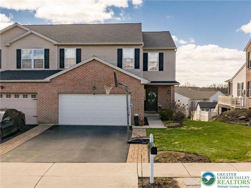 654 Buckingham Dr, NORTHAMPTON, PA, 18067-8707 | Card Image