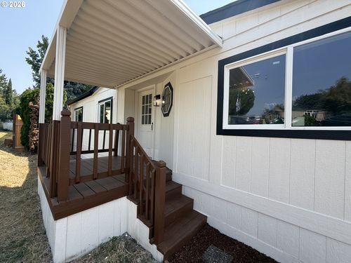 15192 Se Michelle Dr, Clackamas, OR, 97015-8366 | Card Image