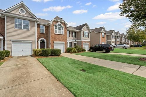 172 Oak Green Dr, Lawrenceville, GA, 30044-8703 | Card Image