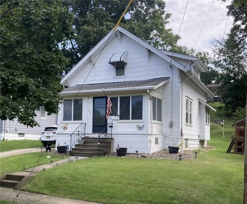 1937 9th St Sw, Akron, OH, 44314-3057 | Card Image
