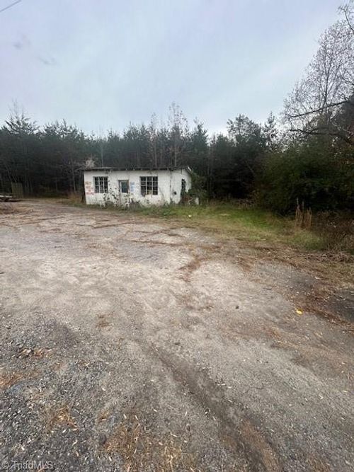 1826-1790 Us 158, Reidsville, NC, 27320-9238 | Card Image