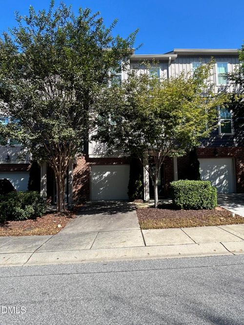 4110 Sykes St, Cary, NC, 27519-7302 | Card Image