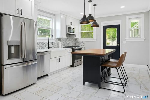 1-137 Rock Spring Rd, Stamford, CT, 06906-1929 | Card Image