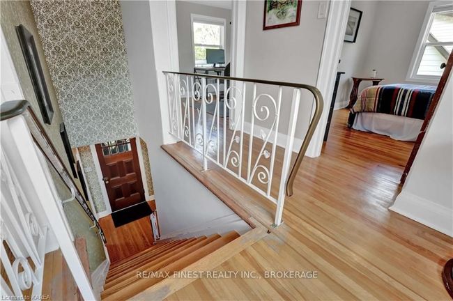137 Hillendale Ave, House other with 3 bedrooms, 2 bathrooms and 5 parking in Kingston ON | Image 18