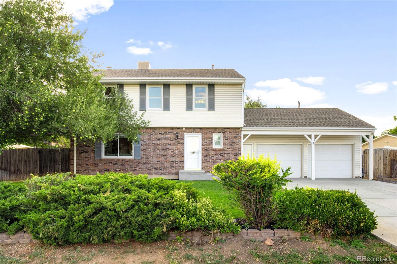 Yarrow St, Littleton, CO 80128