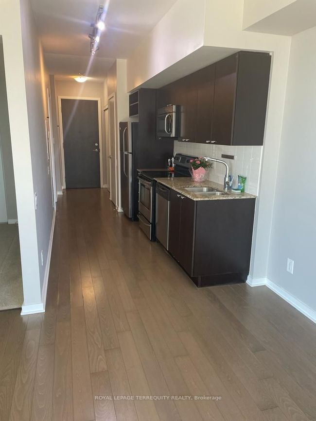 713 - 105 The Queensway, Condo with 1 bedrooms, 1 bathrooms and null parking in Toronto ON | Image 9