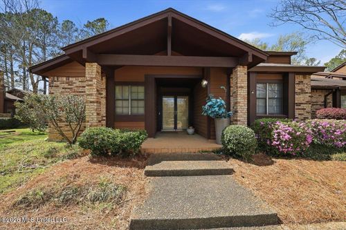 5 Shore Dr, Clinton, MS, 39056-3500 | Card Image