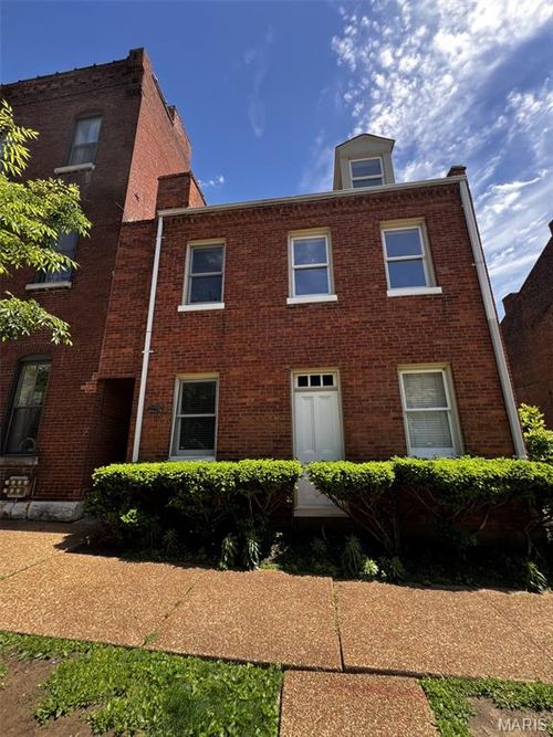 2204 Menard Street, St Louis, MO, 63104 | Card Image