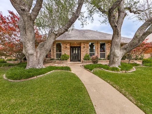 8826 Flint Falls Drive, Dallas, TX, 75243 | Card Image