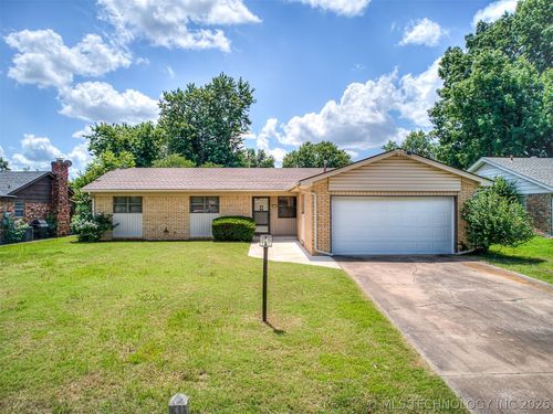 2314 S Hickory Ave, Broken Arrow, OK, 74012-7641 | Card Image