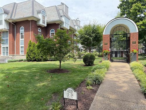 unit-21-4235 W Pine Blvd, Saint Louis, MO, 63108-2873 | Card Image
