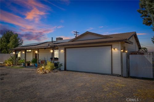 15436 Greenwood, Hesperia, CA, 92345 | Card Image