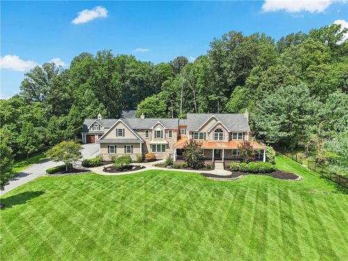 284 Walker Rd, Macungie, PA, 18062-2019 | Card Image