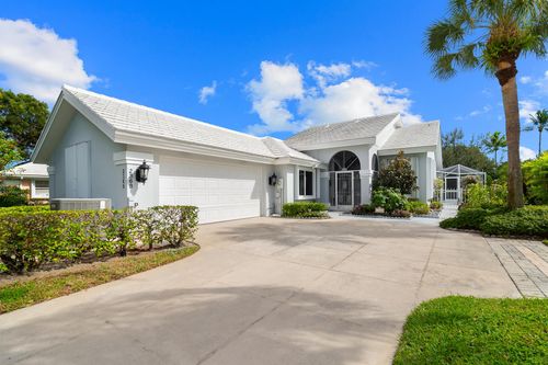 2368 Saratoga Bay Dr, West Palm Beach, FL, 33409-7218 | Card Image