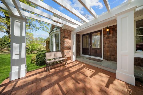 3 Mink Ln, Setauket, NY, 11733-3507 | Card Image