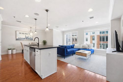 apt-507-1331 Grand St, Hoboken, NJ, 07030-2269 | Card Image