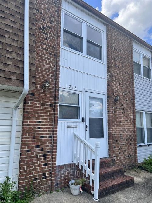 1213 Clydesdale Ln, Virginia Beach, VA, 23464-4439 | Card Image