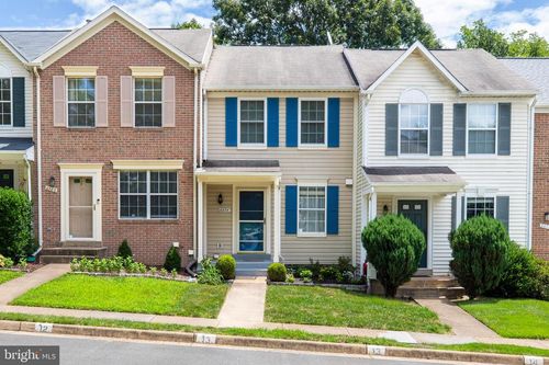 6886 Chasewood Cir, CENTREVILLE, VA, 20121-5030 | Card Image