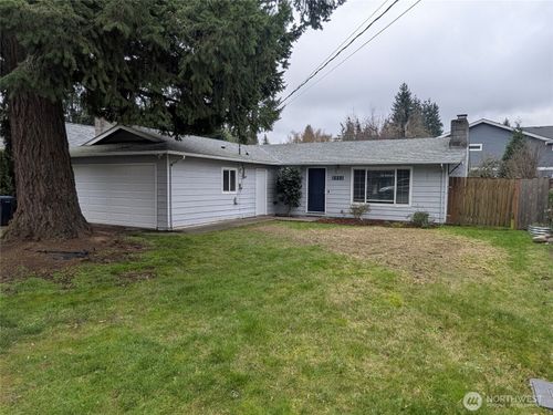 12221 Ne 75th St, Kirkland, WA, 98033-8208 | Card Image