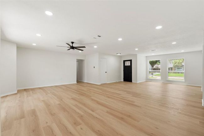 2610 Moss Hill Dr, House other with 4 bedrooms, 2 bathrooms and 2 parking in Houston TX | Image 6