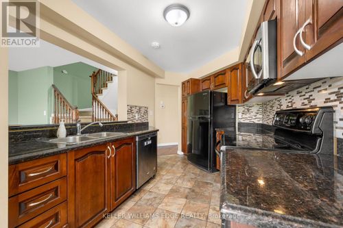 76 Cedarville Drive, Hamilton (Stoney Creek Mountain), ON, L8J0A4 | Card Image