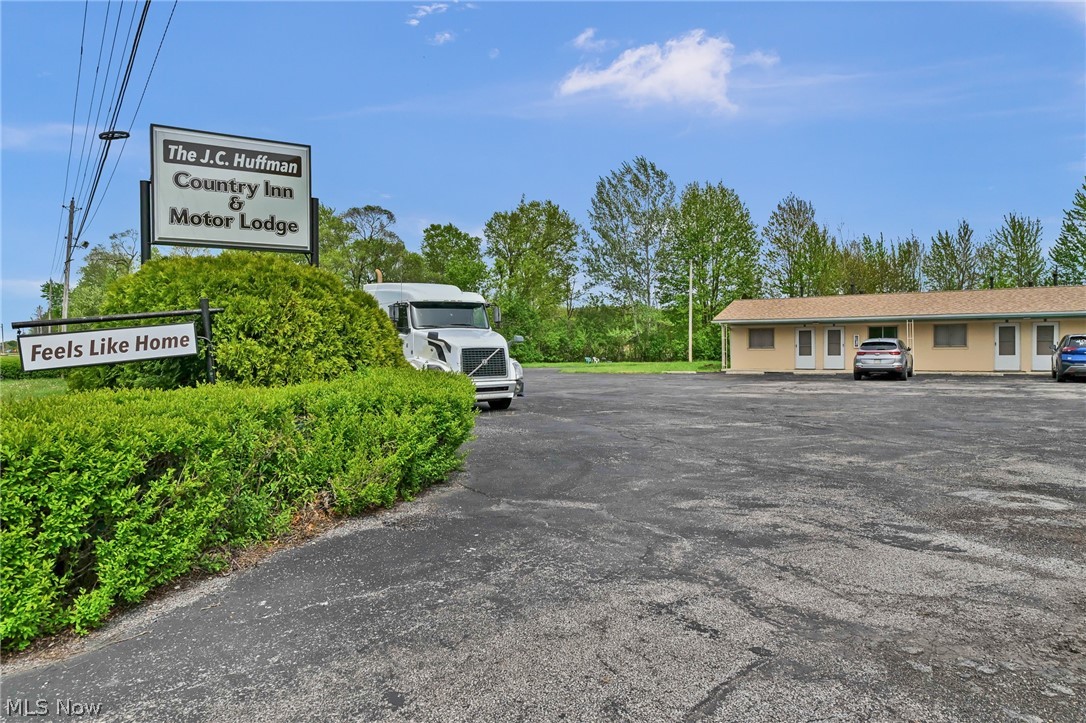 44077 Oberlin Elyria Rd, Oberlin, OH 44074