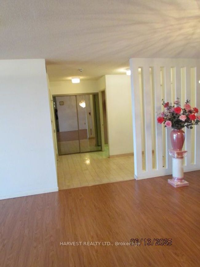 2102 - 255 Bamburgh Cir, Condo with 2 bedrooms, 2 bathrooms and 2 parking in Scarborough ON | Image 16