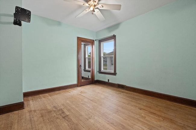304 W Keith Ave, House other with 4 bedrooms, 2 bathrooms and 2 parking in Waukegan IL | Image 14