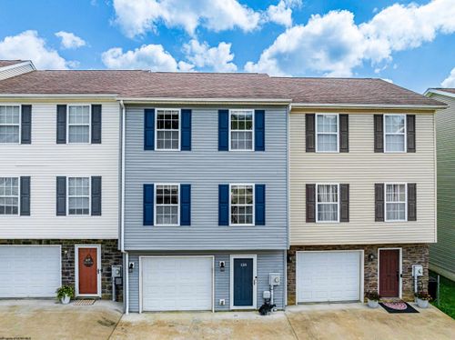 138 Eagle Dr, Maidsville, WV, 26541-8205 | Card Image
