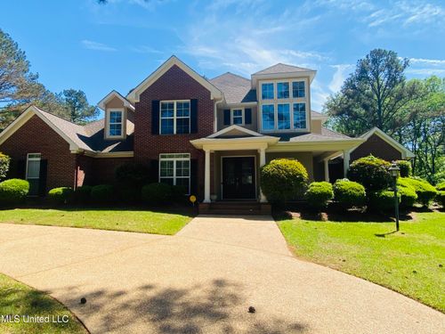140 Oak View Dr, Terry, MS, 39170-8140 | Card Image