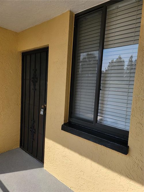 apt-m201-2424 W Tampa Bay Blvd, TAMPA, FL, 33607-1336 | Card Image